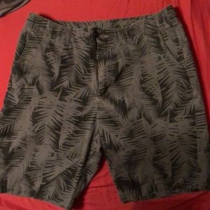 🌻2/$10. Old Navy shorts